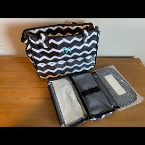 Thirty one ~ true beauty bag in black chevron